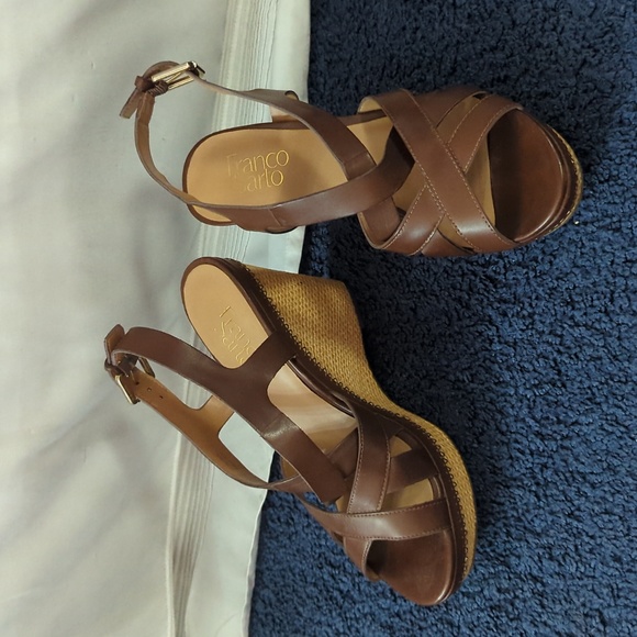 Franco Sarto size 7 Brown open-toed wedge heels - Picture 1 of 1
